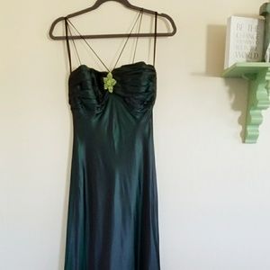 Cache Emerald Gown with Peridot colored Brooch
